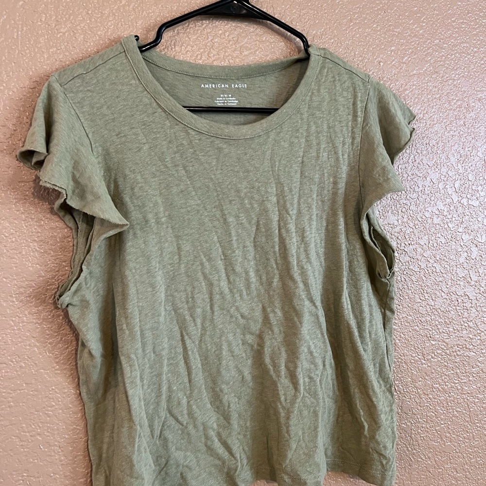 American Eagle cropped T-shirt. New without tags